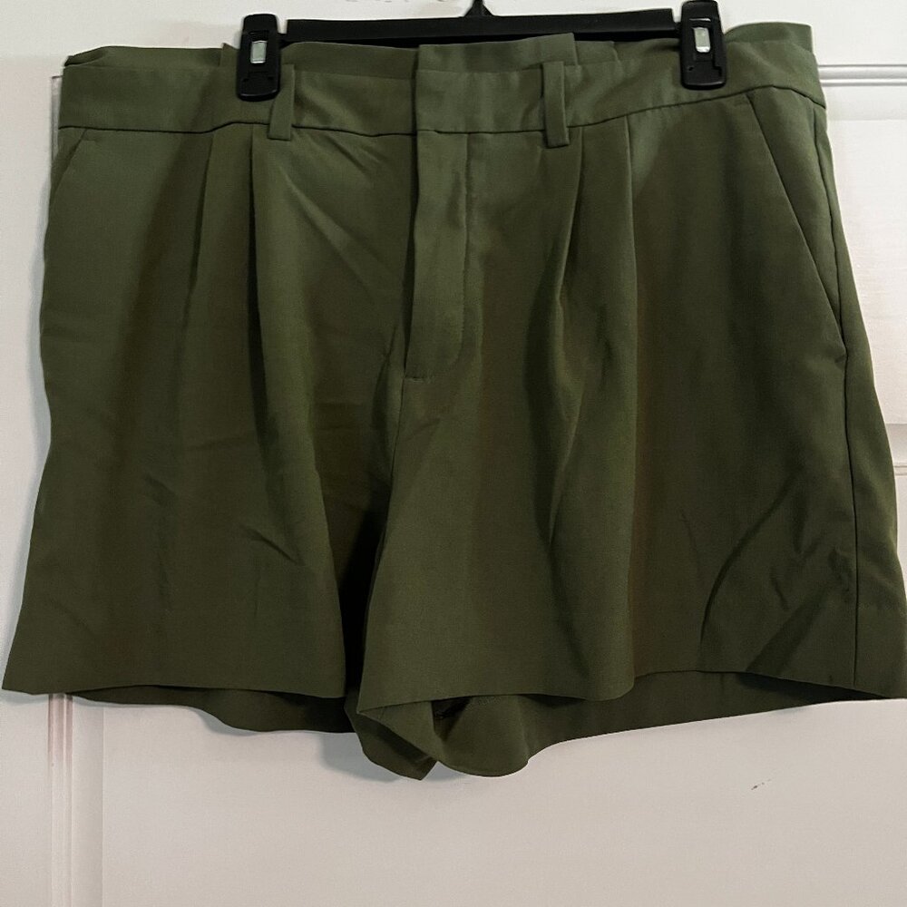 Dressy Pleated Olive Shorts